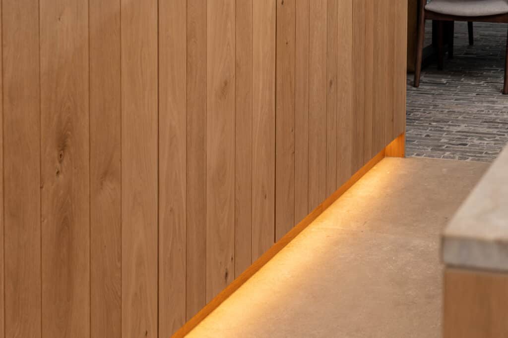 dedeyn licht onder kast
